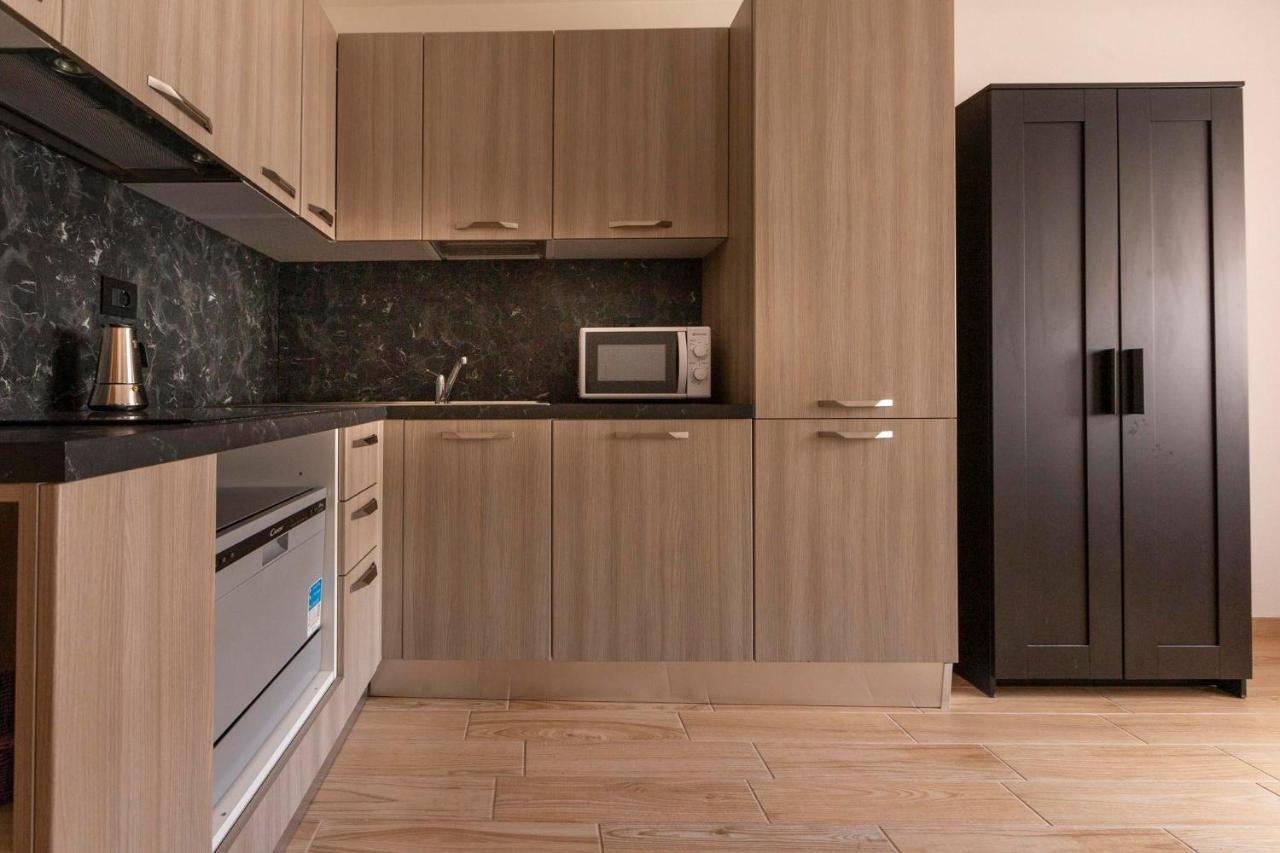 Adele Apartment *